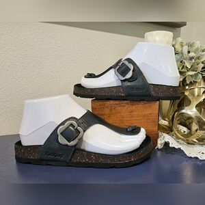 KICKERS Ana Open Toe Casual Slide Thong Sandals!